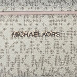 Michael Michael Kors Pencil/Makeup Case Signature MK